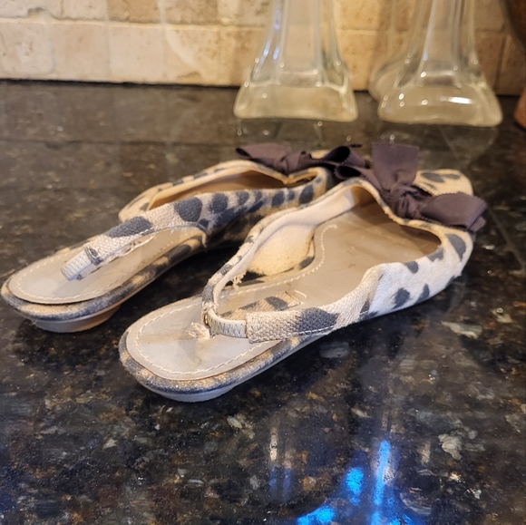 Woman's Nine West Cheetah Print Pointed Sling Back Flats Size 6.5M - Picture 3 of 10